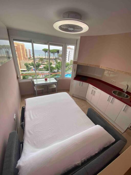 Ferienwohnung Estudio Con Vistas Al Mar La Pineda Exterior foto