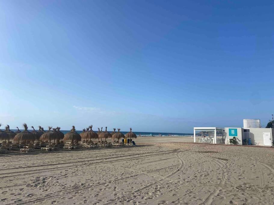Ferienwohnung Estudio Con Vistas Al Mar La Pineda Exterior foto